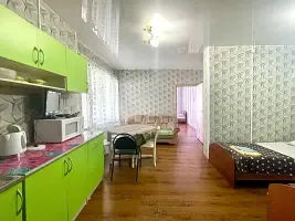 Апартаменты с кухней-гостиной (двуспальная кровать и 3 односпальные кровати), Комплекс отдыха Благодать 2, Сортавала