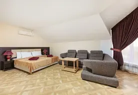 1-мест. (разм. в 2-мест.) 1-комн. апарт. с кухней (мансарда), Пансионат Звездочка, Анапа