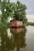 Аквадом, Плавбаза Рыбный дом, село Иванчуг