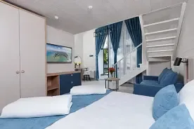 Четырёхместный Barn House, Гостевой дом Волна Sea Village, Анапа