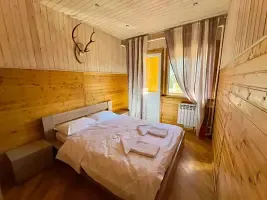 Коттедж Дом Франека, Агротуристический комплекс El Rancho, деревня Ширяйка
