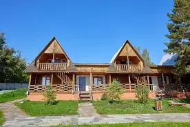 Двухместный номер Мансарда с балконом и с красивым видом из окна (двуспальная кровать), База отдыха Кумкуль Парк, Аргаяш