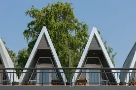Трёхместный дом у озера Мансарда, База отдыха Кумкуль Парк, Аргаяш