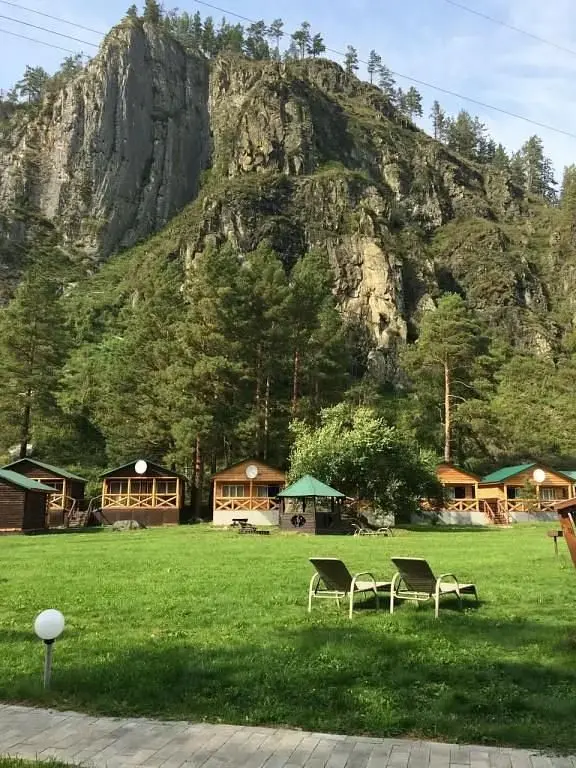База отдыха Семья, село Чепош, Горный Алтай (Республика Алтай)