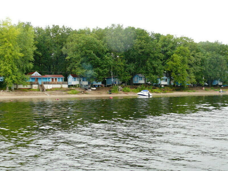 база у реки | Гусиха, Саратовская область