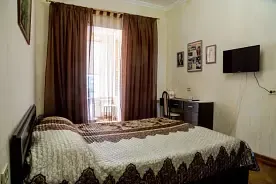 Двухместный номер Superior с балконом и с видом на город (двуспальная кровать), Гостевой Дом Льгов, Льговский район