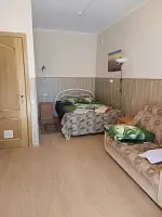 Трёхместный номер Superior с балконом и с красивым видом из окна, Гостевой дом на Бондаревой, Пересыпь