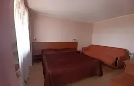 Трёхместный номер Comfort с балконом и с красивым видом из окна, Гостевой дом Фортуна, Запорожская