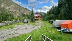 Парковка / Автостоянка — База отдыха «Красные ворота», село Акташ