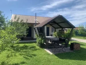 Беседка — Дом «У реки», село Караульное