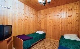 Летний домик  с удобствами, База отдыха Восход, Бухта Инал