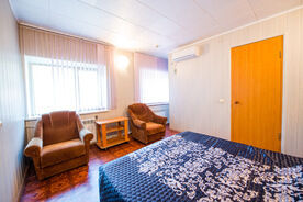 Зимний дом, База отдыха Волжанка, село Растопуловка