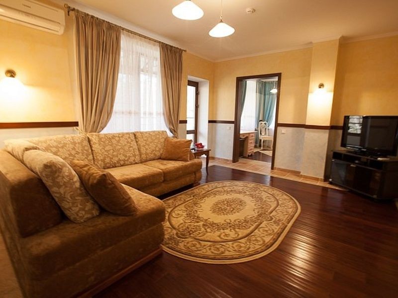 Люкс 2-местный 3-комнатный (корпус №1,2)