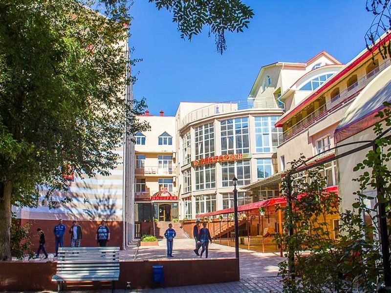 Санаторно-курортный комплекс Империя, Крым, Евпатория 