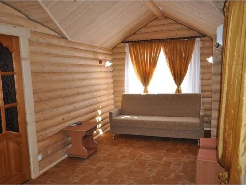 Улучшенный 2-местный 2-комнатный (деревянный коттедж)