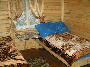 В домике | Тавдинская усадьба у озера, Алтайский край