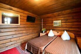 Гостевой дом 8-местный с баней, База отдыха Калина Красная (бывш. «Белокуриха Village»), село Новоторышкино