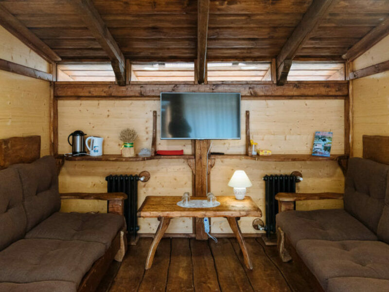 Делюкс 3-местный Изба