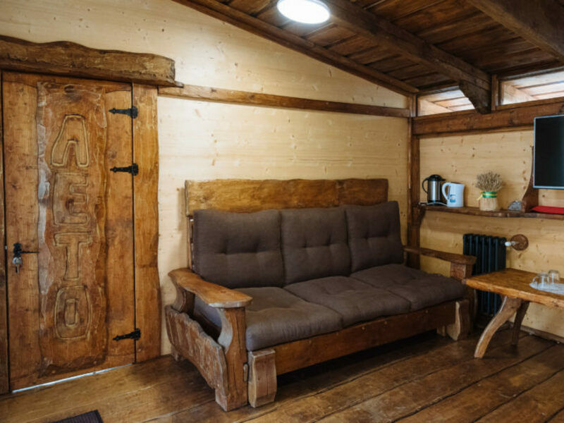 Делюкс 3-местный Изба