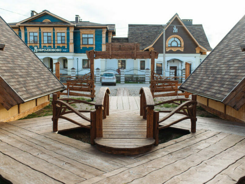 Семейный 4-местный Люкс Изба