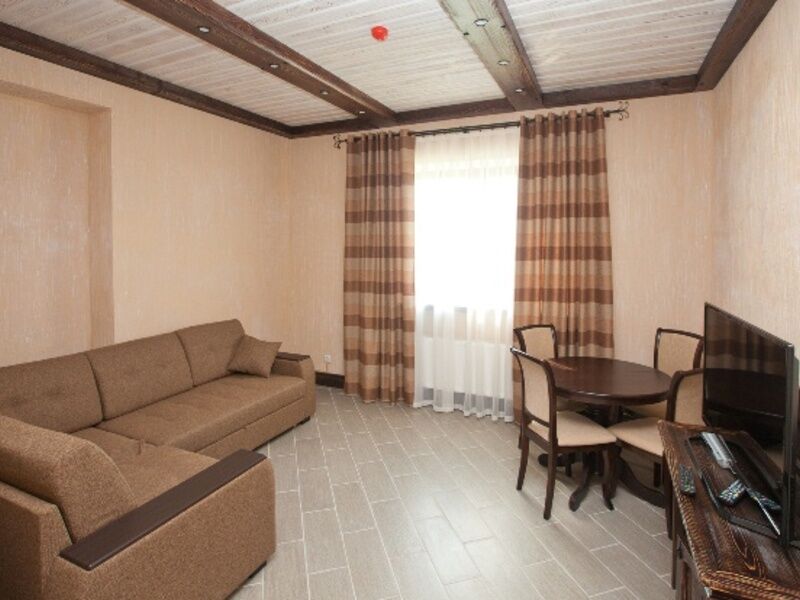 Семейный 4-местный с видом на сад