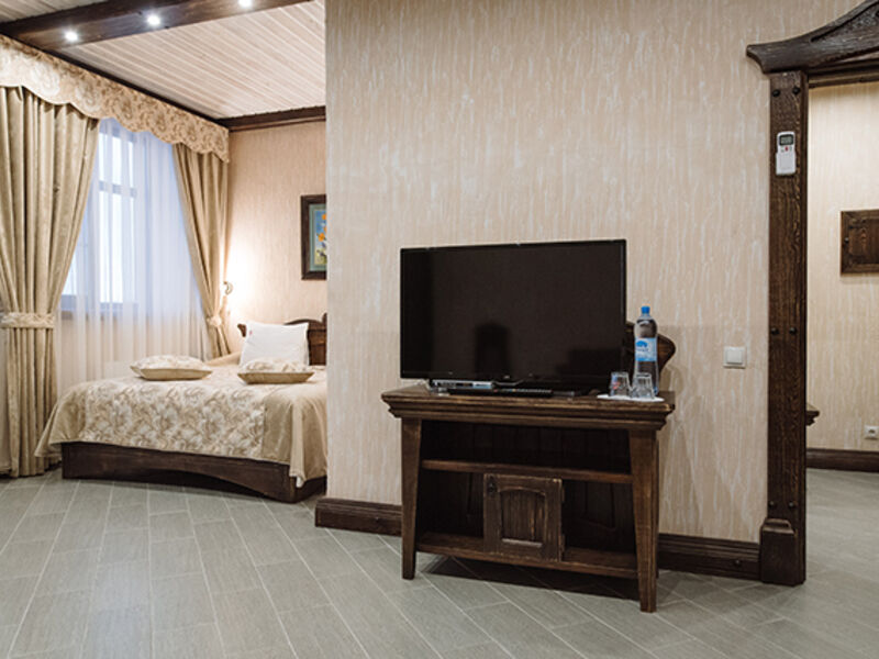 Студия 3-местный