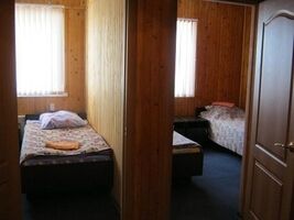 Трехкомнатный четырехместный номер Стандарт, Рыболовная база Клёвый берег, село Селитренное