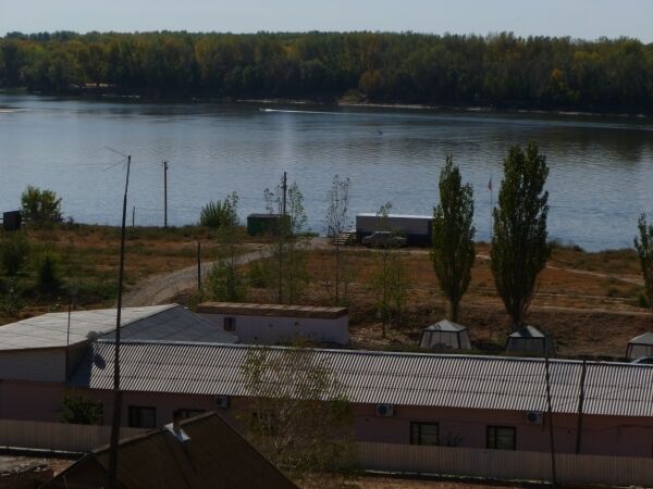 База | Клёвый берег, Астраханская область