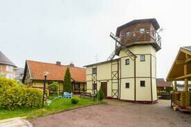 Люкс 2 местный 3комнатный 2-х этажный коттедж Гастхаус, Гостевой дом Элиза Заркау, поселок Лесной