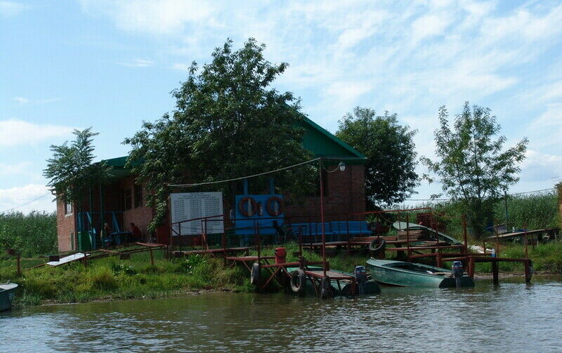 Дом | Астраханское охотхозяйство Охотдом Рычинский, Астраханская область