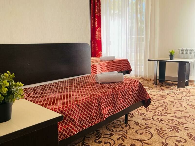 Студио 3-местный