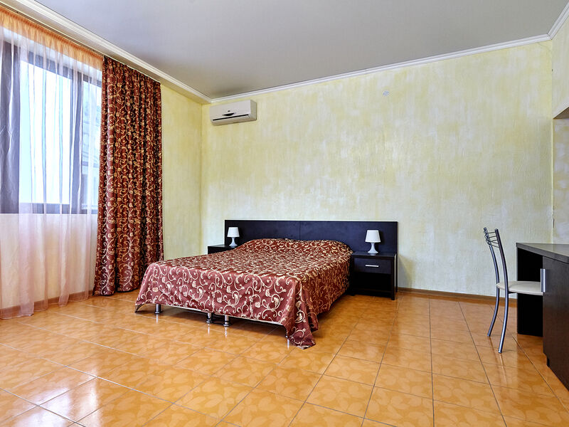 Стандарт 4-местный 1-комнатный с балконом