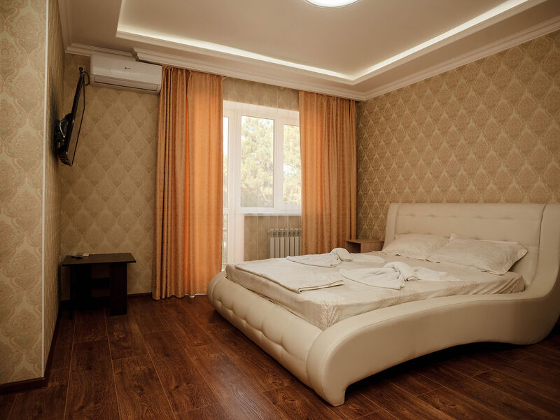 Полулюкс 4-местный 2-комнатный