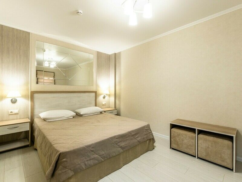 Полулюкс 4-местный