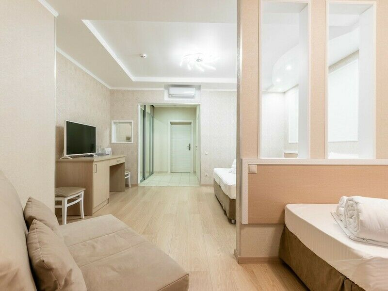 Полулюкс студия 5-местный