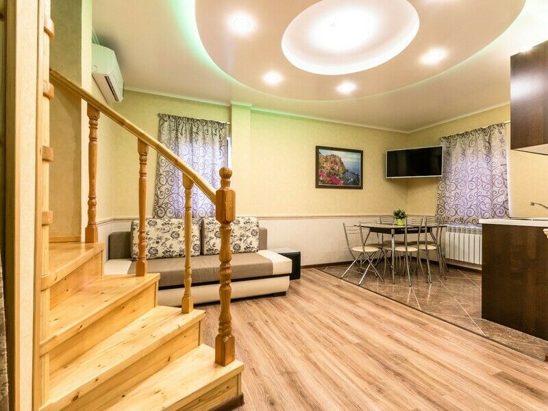 Сьют 6-местный 2-комнатный многоуровневый с кухней