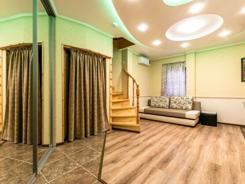 Сьют 6-местный 2-комнатный многоуровневый с кухней