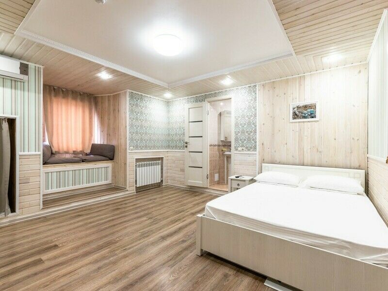 Сьют 6-местный 2-комнатный многоуровневый с кухней