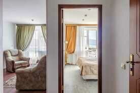 Люкс 2-местный 2-комнатный с видом на горы, Пансионат Виктория, Кабардинка