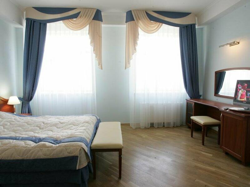 Люкс 2-местный 2-комнатный во 2 корпусе