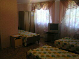 Трехместный номер, База отдыха Ярослав, Володарский район