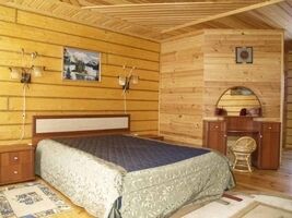 Номер Полулюкс в Гостевом доме, База отдыха Усть-Бельск, Усть-Бельск