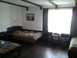 Трехместный номер, База отдыха Дом охотника и рыбака, Новгород