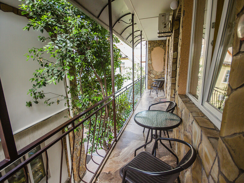 Общий балкон