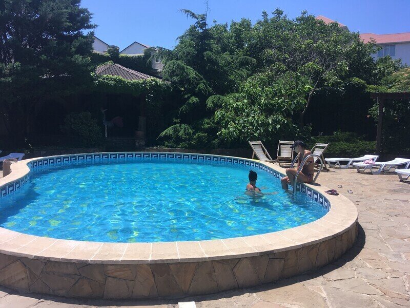 Бассейн | Гелиос, Крым