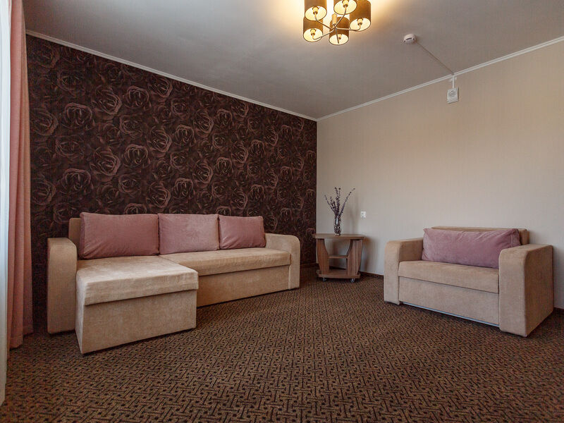 Джуниор Сюит 2-местный 2-комнатный (корпус 1)