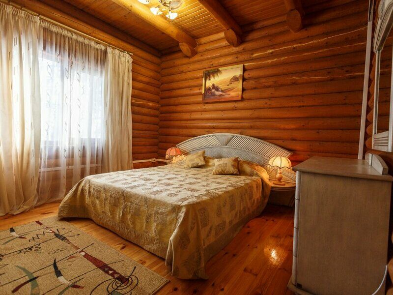 Люкс 3-местный 3-комнатный (в отдельно стоящем срубе