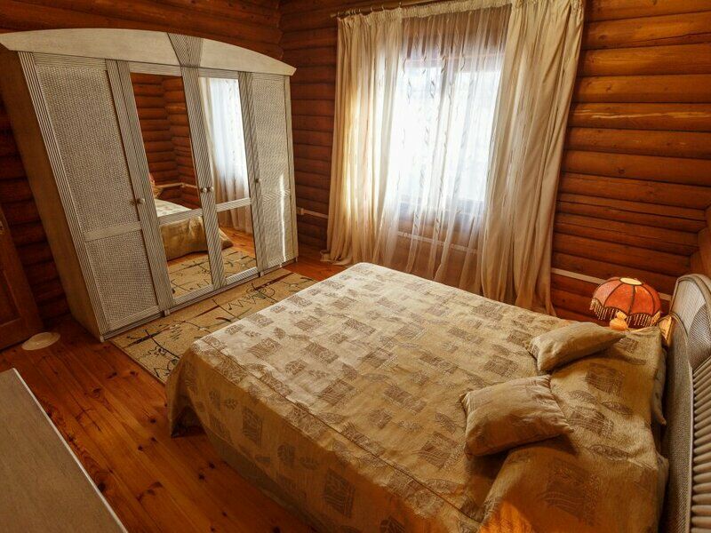 Люкс 3-местный 3-комнатный (в отдельно стоящем срубе