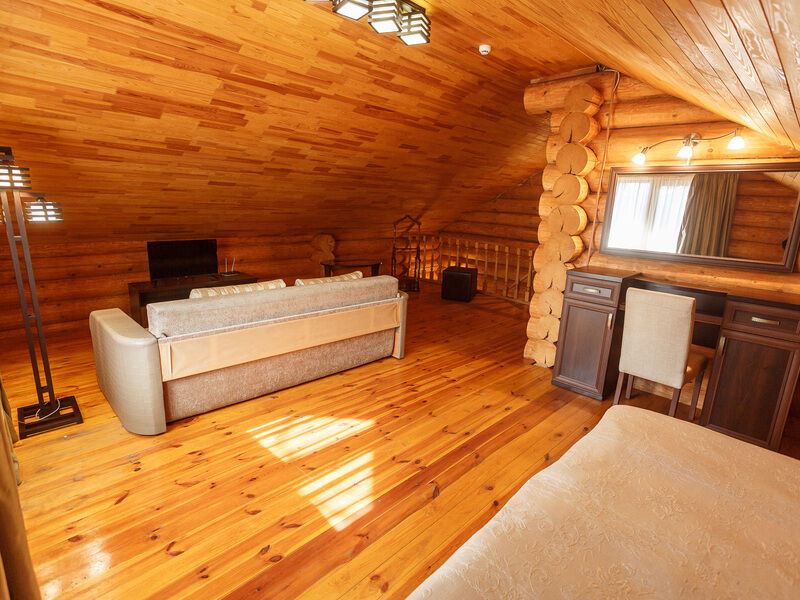 Люкс 6-местный 3-комнатный 2-этажный (в отдельно стоящем срубе)