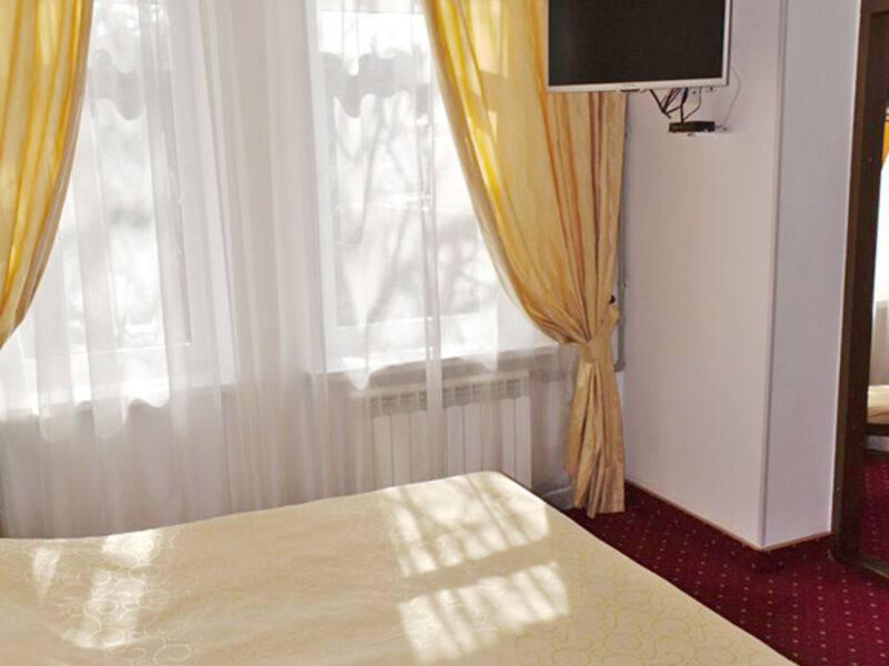 Люкс Мини-Люкс в корп.А (№6,13,14) - двуспальная кровать